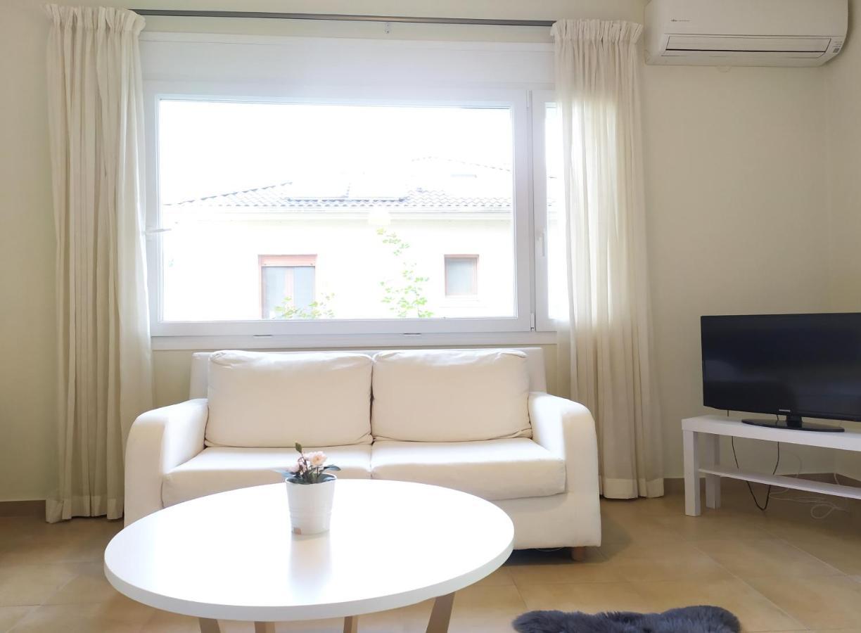 Lily'S Apartment Ioannina Bagian luar foto