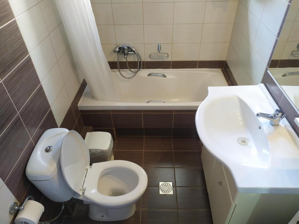 Lily'S Apartment Ioannina Bagian luar foto